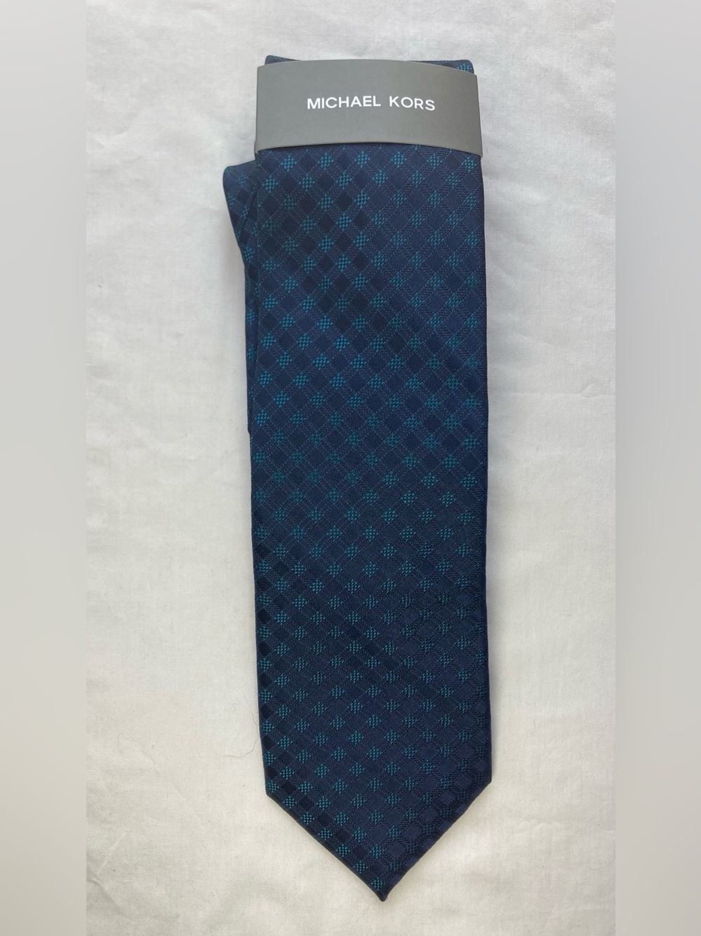 NWT Michael Kors Silk Mens Necktie Blue Hues Checkered 3.25x57”